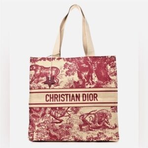 Dior straw tote bag
